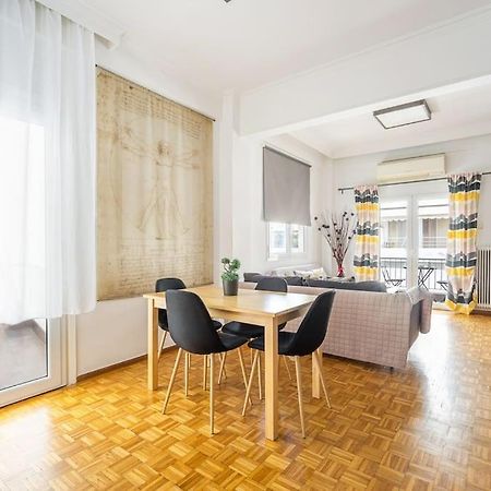 Apartment In The Middle Of Everything เอเธนส์ ภายนอก รูปภาพ